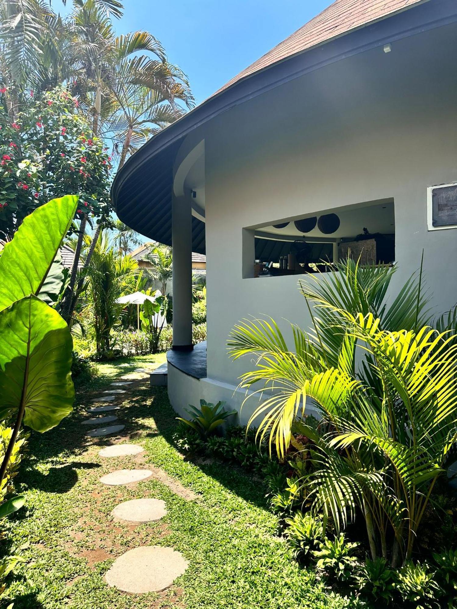 Sub Villas Bali Чангу Экстерьер фото